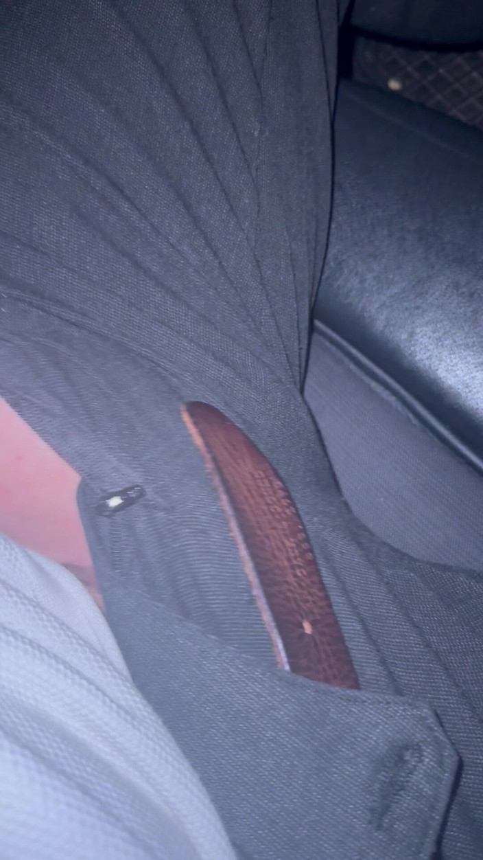 Big Dick & Hurt: Pohled do auta