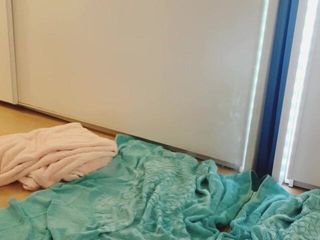 Elijahanal: Młody chłopak ogromny dildo analny