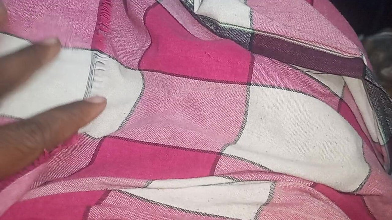 Hungry cliff: インドの少年が妻をしゃぶる プッシーホール