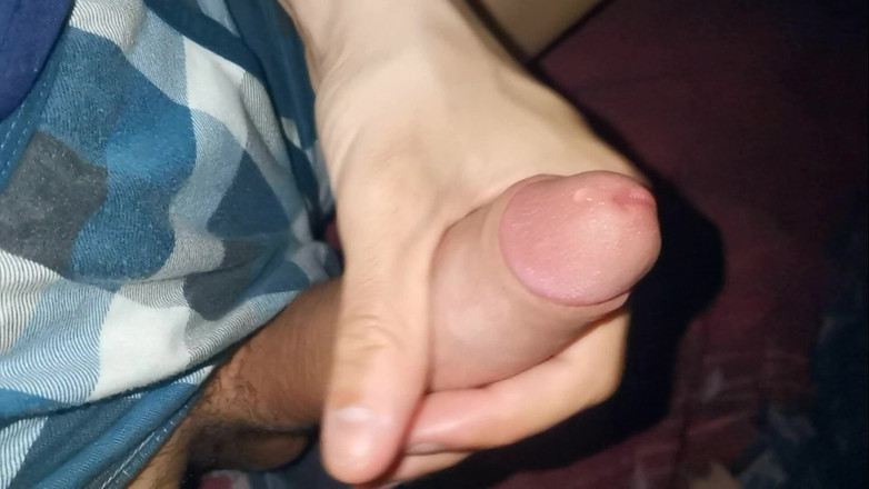 SEXY_GUYBEST: Мастурбация с большим хуем и оргазм крупным планом от красивой головы!