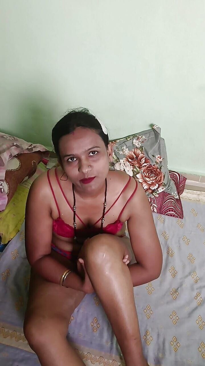 Kavita _zawazawi: कविता भाभी देवर के साथ धूम मचा रही है