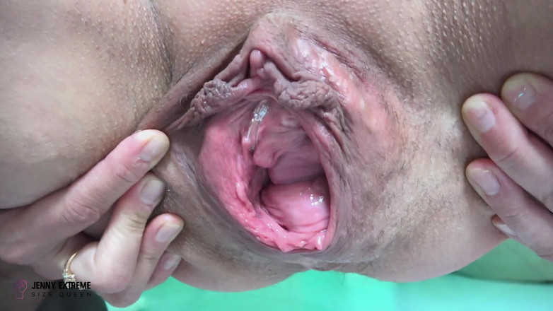 Jenny Extreme: Antrenament solo fisting