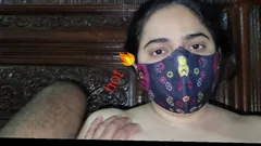 Une femme mariée dasi aux seins et à la chatte sexy se fait baiser
