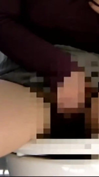 Femmes âgées coincées - 25, collection de masturbation dans les toilettes - épisode 03