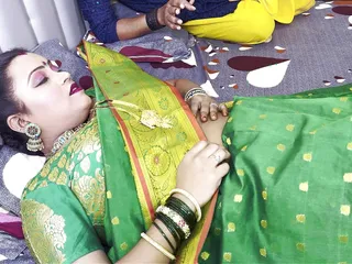 핫한 인도 인도 Rozi Bhabhi 록키와 풀 누드 섹스