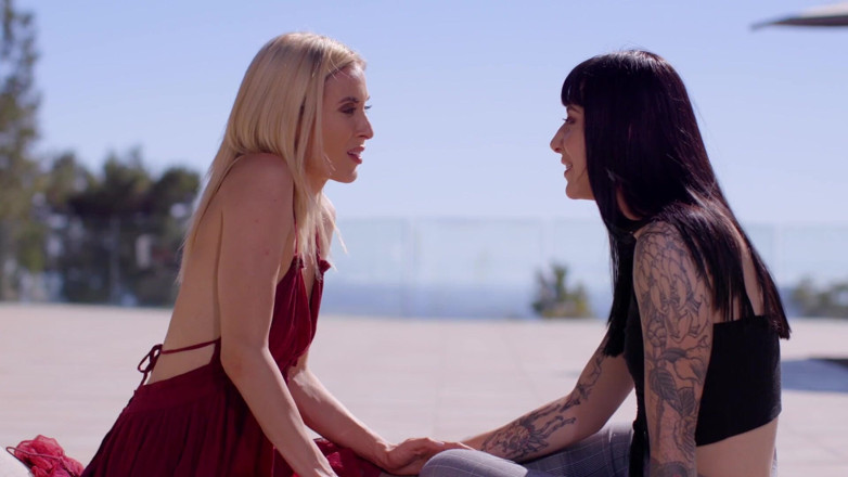 SweetheartVideo: Schnallen sie es an
