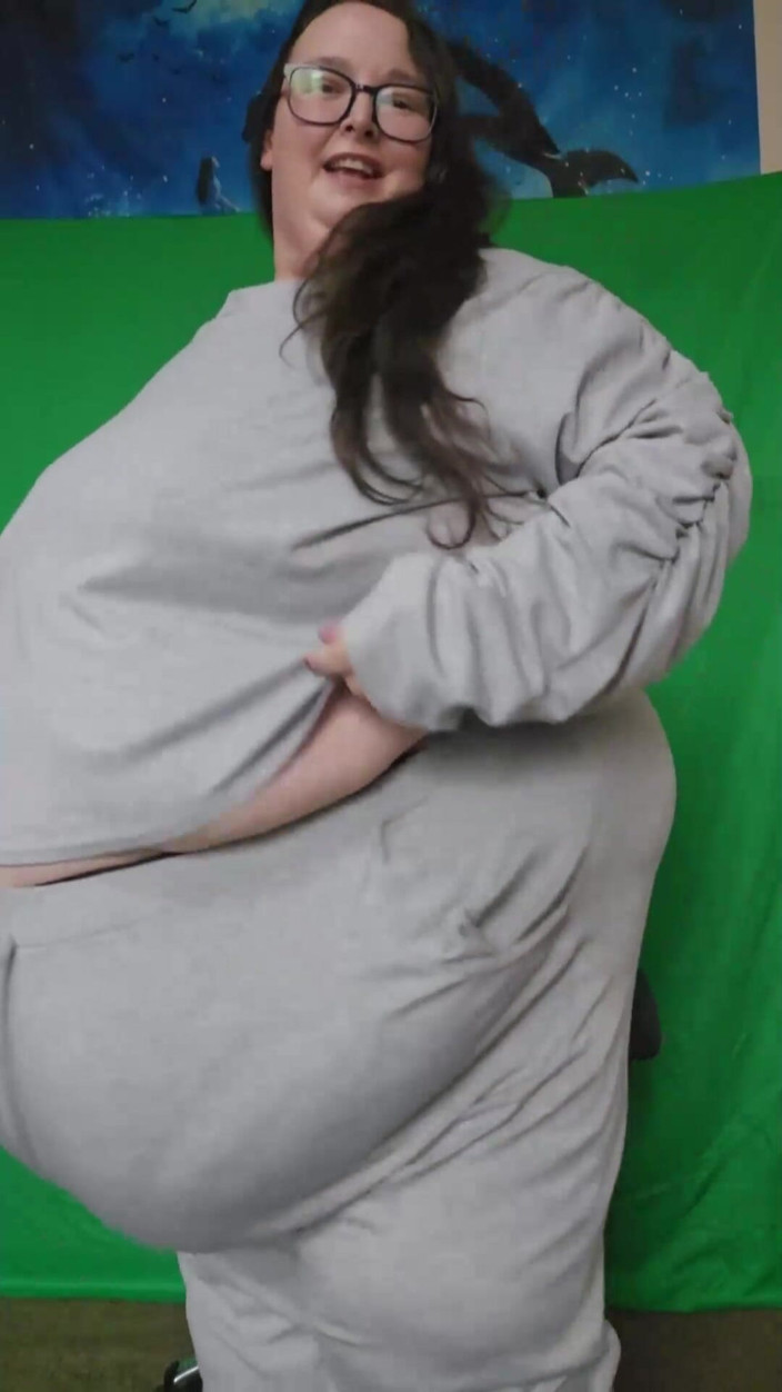 SSBBWLadyBrads: Fat SSBBW Goddess Clothes Try on