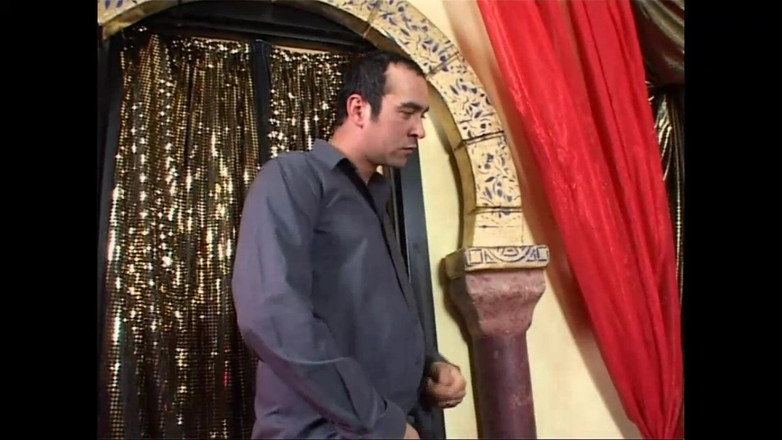 69 Italian District: 阿姨路易莎和她的朋友