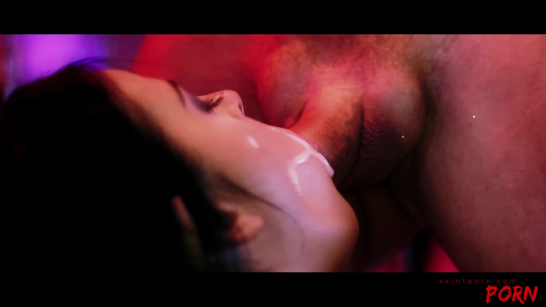 SaintPorn: Candy alexa adalah penari kelas atas