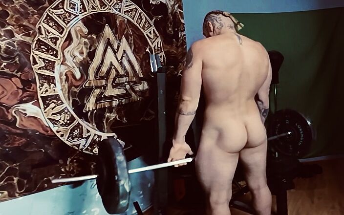 JackSpanish: Naken gym ritual - Fullbody Training &amp; Jerking