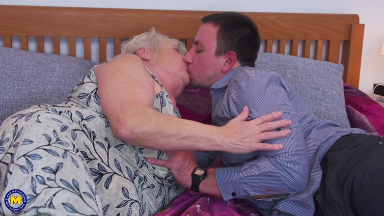 Mature NL: Horny Old Grandma Lana C. Gets Her Unshaved Pussy Pounded...