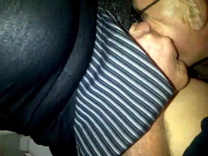 Dogging after dark: asli glori hol