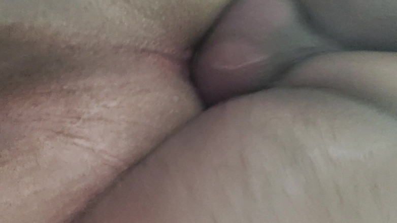 Angy Bisexperiences: 我戴绿帽子的屁股在被我的壮男操时喷出