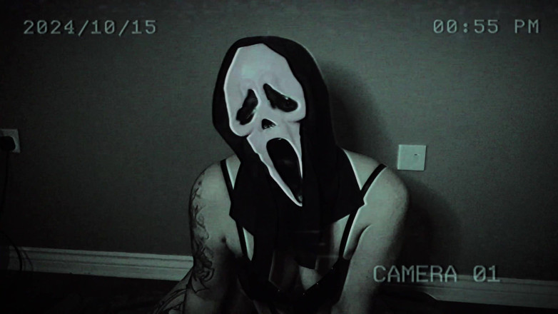 EeveeXo: Paranormal Faptivity Ghostface Spotted on Cam