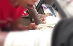 Pacarku yang tukang selingkuh nyepong kontolku.
