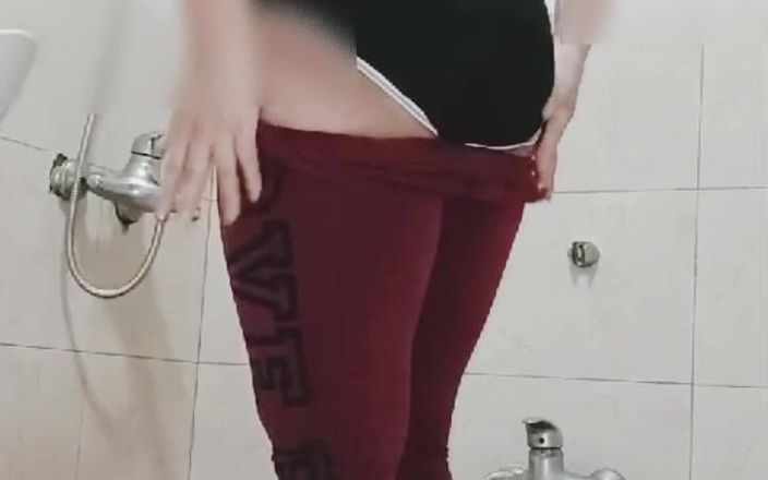 Xxxslf: Fille qui se baigne