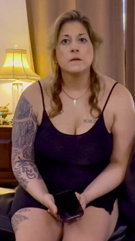 Stepmom Saw Your Dick Pics
