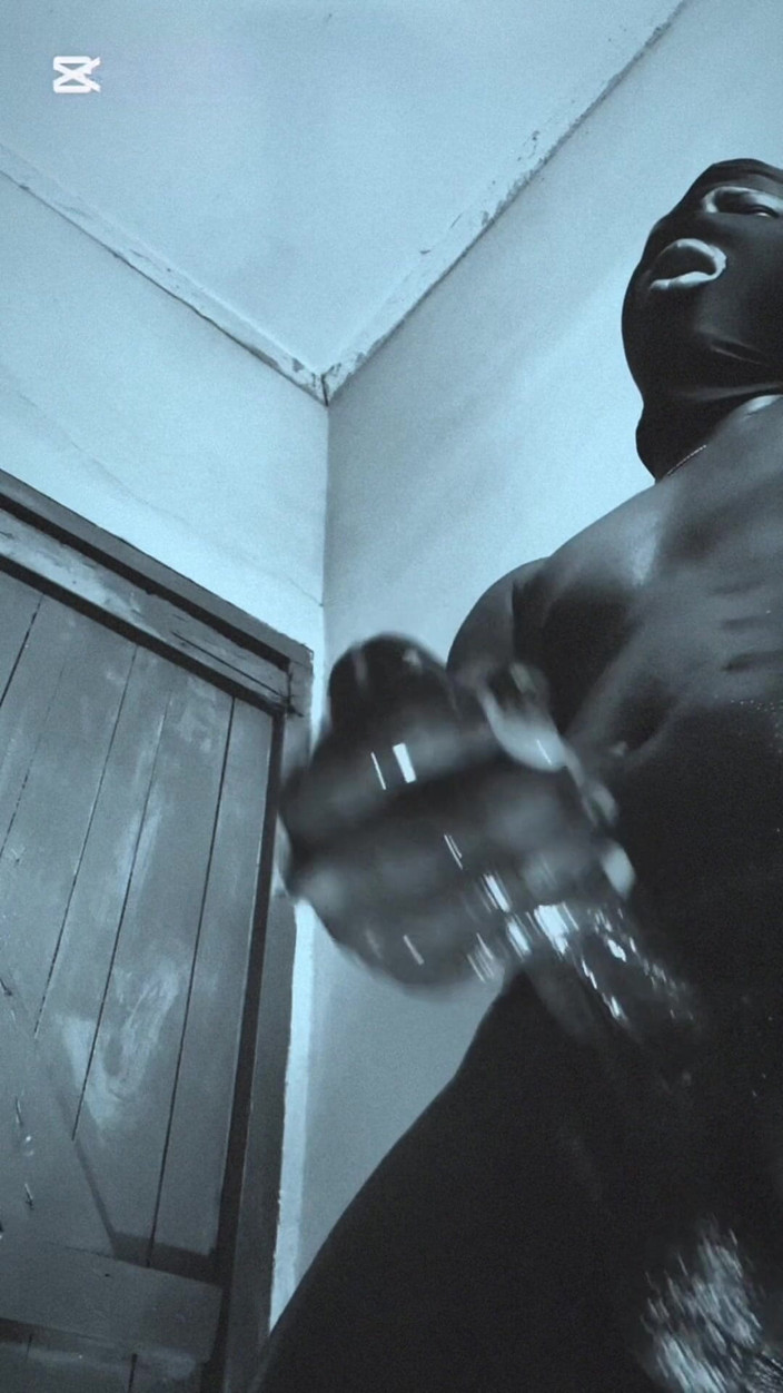 Bbc-godaddy: 第2部分 大黑屌的饲养大师抚摸和粗暴地操他直到他疯狂