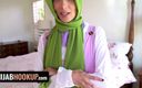 Team Skeet: Agățare cu voal hijab - Frumusețea arabă neascultătoare Izzy Lush se...