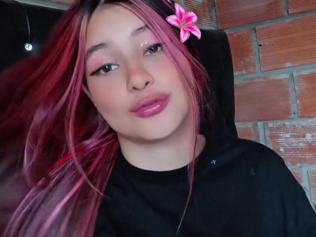 Should I Suck You off Too? (Yulieth Gomez)