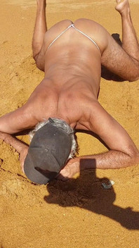 Ladysilva Hot Ass on the Beach, Go Fuck Me