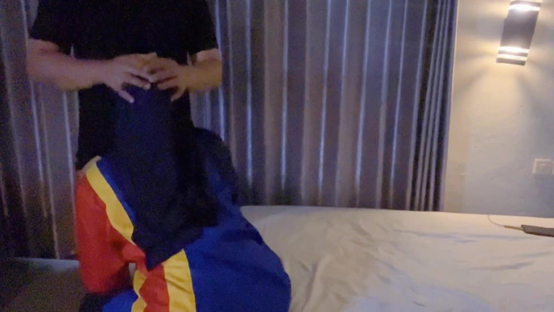Bintang hyper: Blue hijab cajera se convierte en gerente autónomo