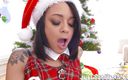 Jules Jordan: Holly Hendrix Ho Ho Ho... सांता ने मुझे क्रिसमस के लिए गांड चुदाई दी!