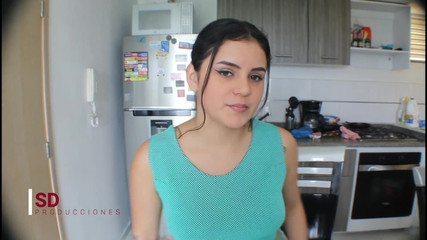 MelanieCaceres: 和我继女的朋友的西班牙语色情片做性学作业