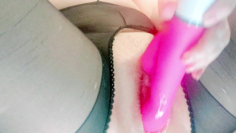 Nicolette69w: Милф В Колготках Играет С Вибратором
