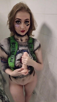 Cosplay badan awek tangki menghisap dildo dan kongkek