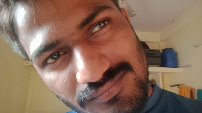 KUMBHA MANOJ KUMAR: 모든 나라를 즐기는 포르노 스타 전신