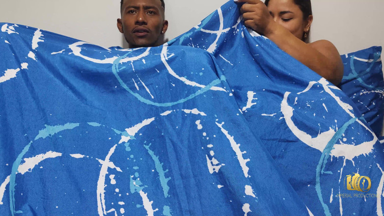 Rioc69: Rioc Y Su Madrastra Linda Clauss Estaban Viendo Una Pelicula...