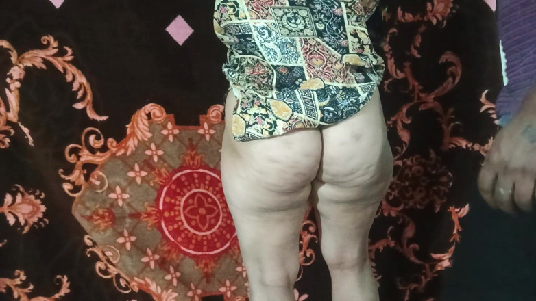 AlarmedFriction635: La sorellastra del fratellastro caldo