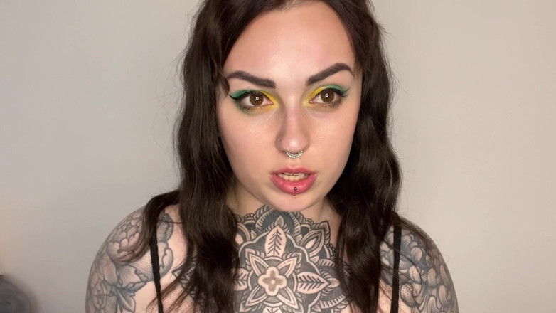 Miss Valentina: Ты никогда не сбежаешь от wedgies