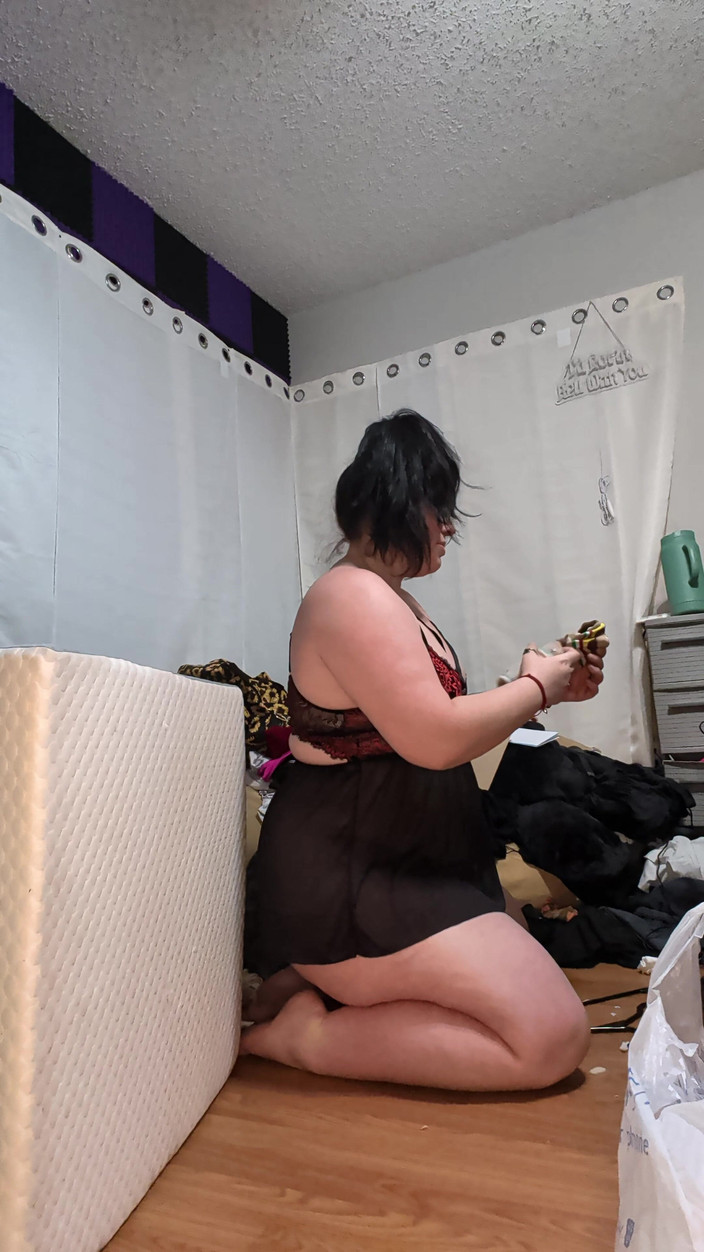 TheKinkyPwrLftr: मेरे साथ मेरा कमरा साफ करें Pt. 1