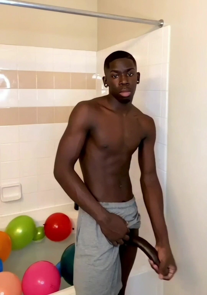 DamagedUnity9: Meet My Monster Cock