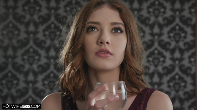 New Sensations: Lena si užívá šťávu a dobré časy