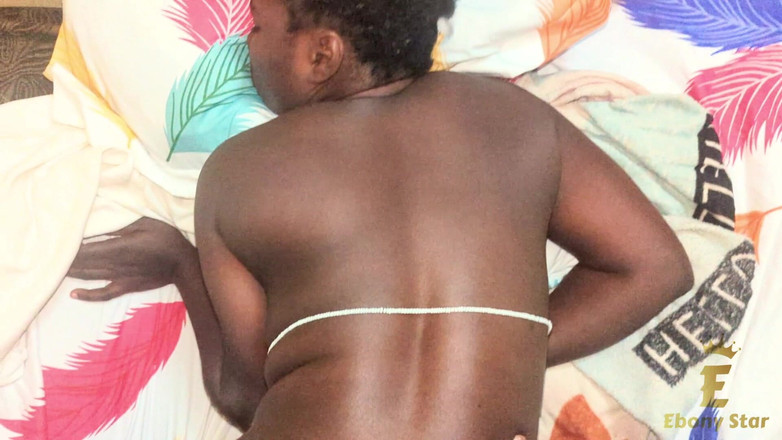 Jack Rick: Một người phụ nữ châu Phi xinh đẹp quyến rũ chồng...