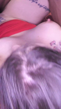 Gangbang para chicas tatuadas Adreena y Phoenix 2
