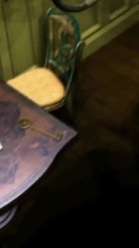 Alice in Wonderland - parodia XXX - Alice Falls Down the Rabbit Hole