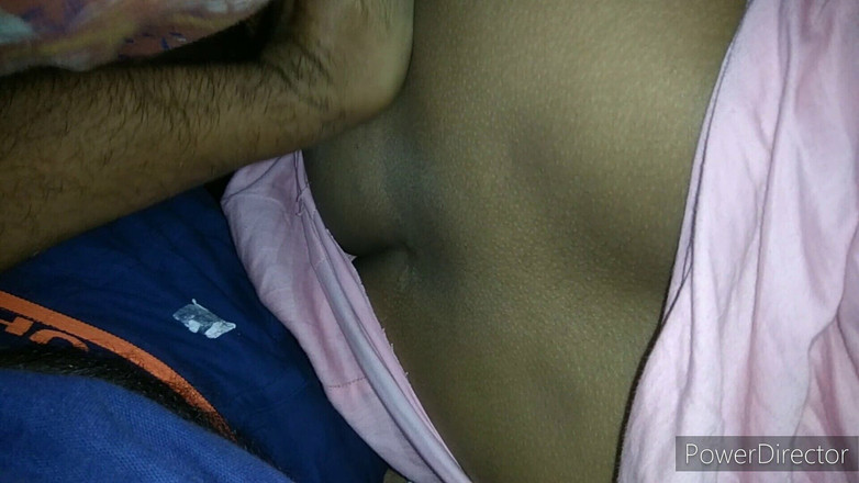 Husband wife: Pooja continuava a farsi scopare in silenzio