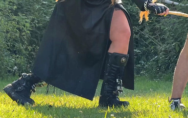 Dominatrix Frida: Mučení - Vytrvalost - Připoutaná - Mučení bradavek otroka (229)