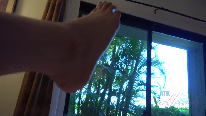 ATK Fans (Girlfriends): Virtueller urlaub in hawaii mit maya-bijou teil 10