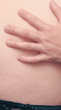 Głodna macocha dostaje jej cipkę i dupka Całkowicie zniszczony przez gigantycznego kutasa pasierba podwójne nadziewanie dojenia prostaty