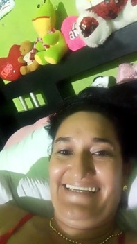 Masturbasi MILF Seksi