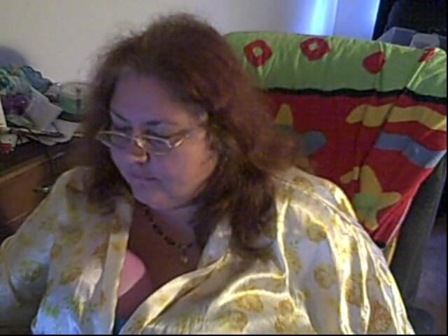 BBW nurse Vicki adventures with friends: Cam show of me playing with some balloons