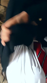 Uniform plagen met Becky Holt