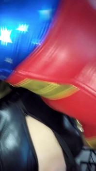 Nora luxia e missy charme scopano eroi delle calze di nylon