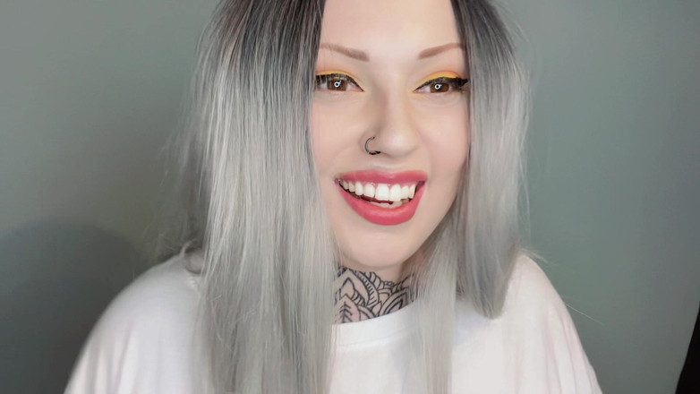 Miss Valentina: Instrucțiuni de masturbare intense și rapide umilitoare