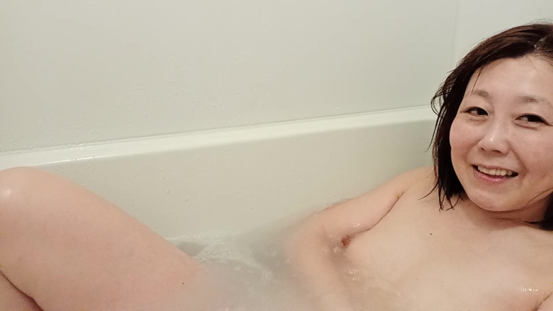 Mayumi Kanzaki: Tomei Banho No Hotel